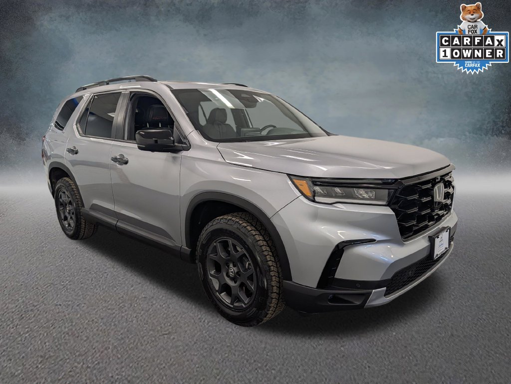 Used 2025 Honda Pilot TrailSport SUV