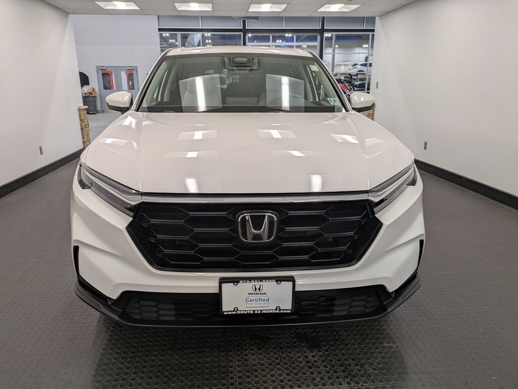 2025 Honda CR-V LX photo 2