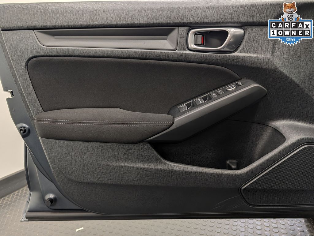 2023 Honda Civic Hatchback LX - Photo 8