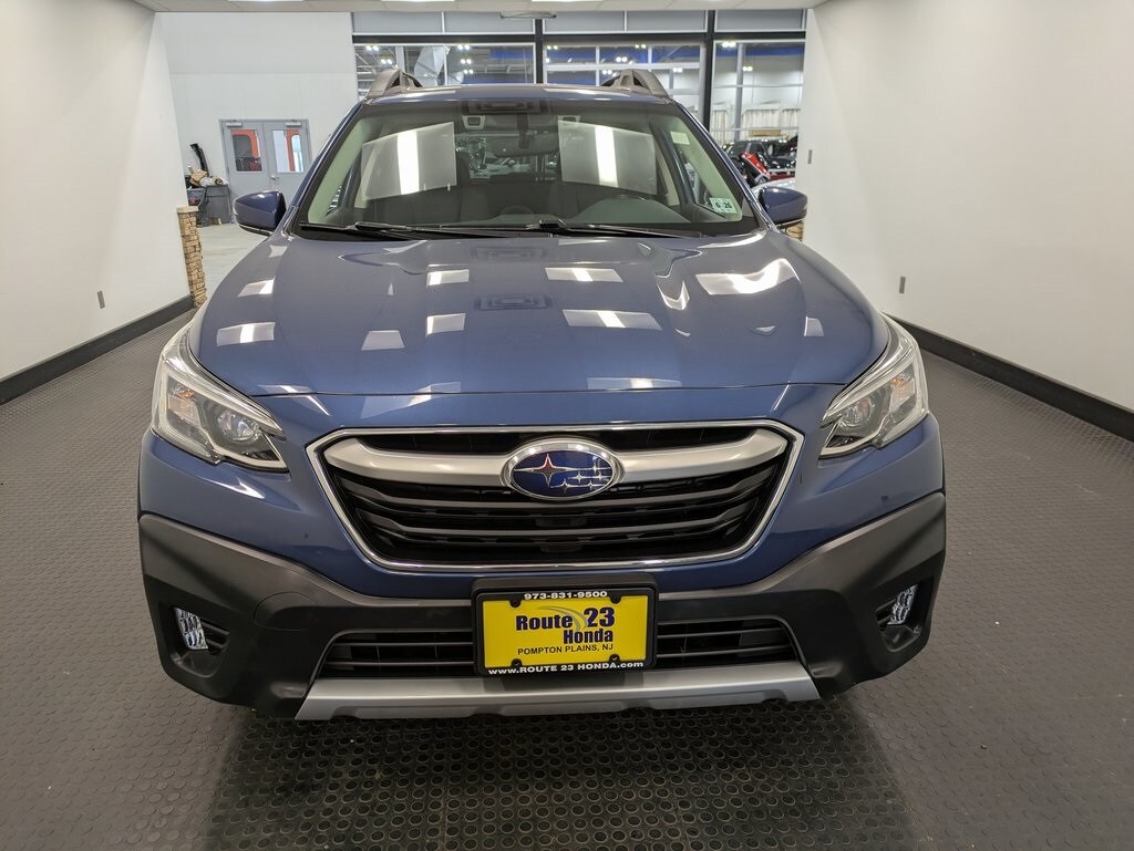 2021 Subaru Outback Limited XT photo 2