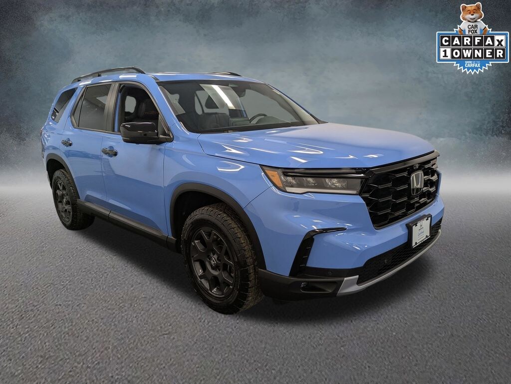 Used 2024 Honda Pilot TrailSport SUV