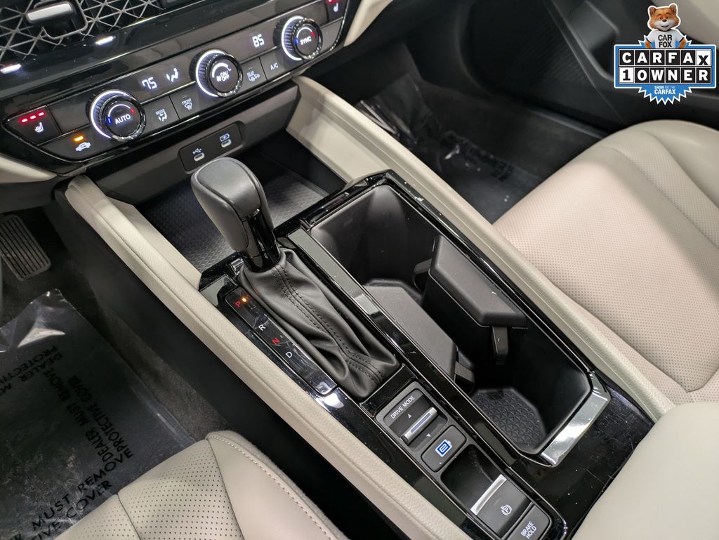 2023 Honda Accord Hybrid EX-L - Photo 14