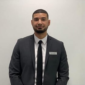 Staff member Andy Betemit from ID_8a1d11fb0815