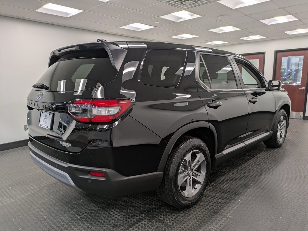 Used 2023 Honda Pilot EX-L 7 Passenger SUV