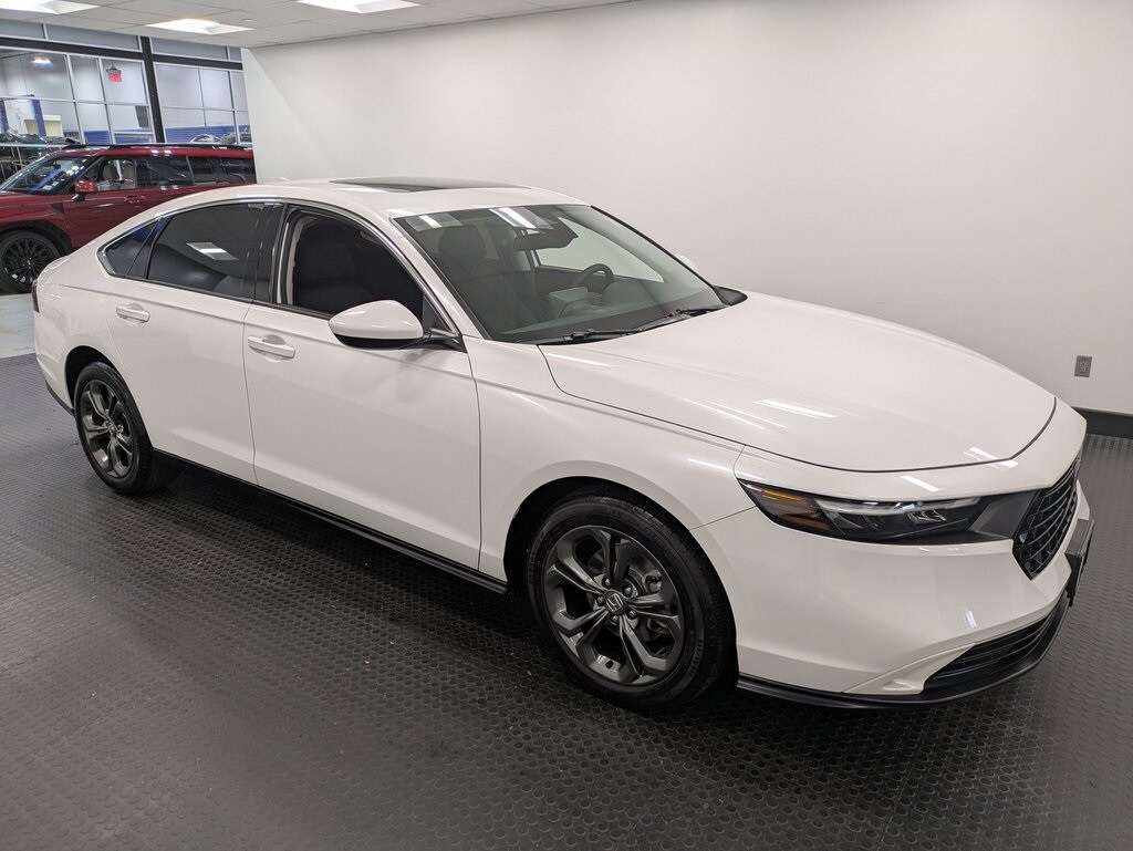 2023 Honda Accord EX photo 3