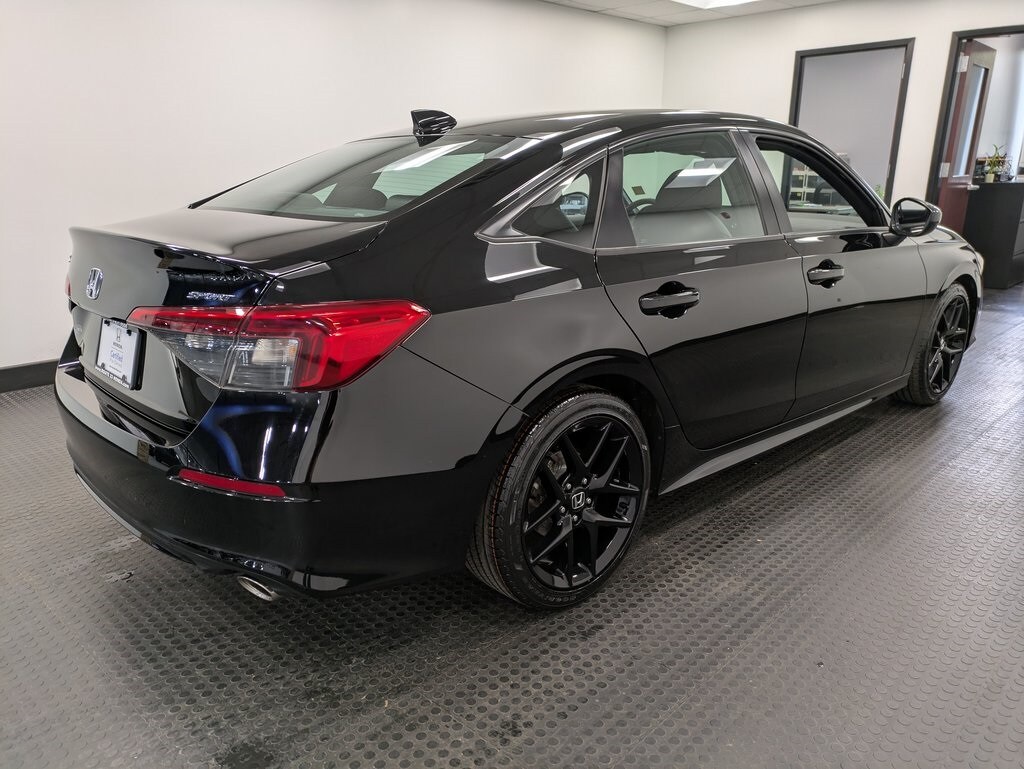 2022 Honda Civic Sport photo 3