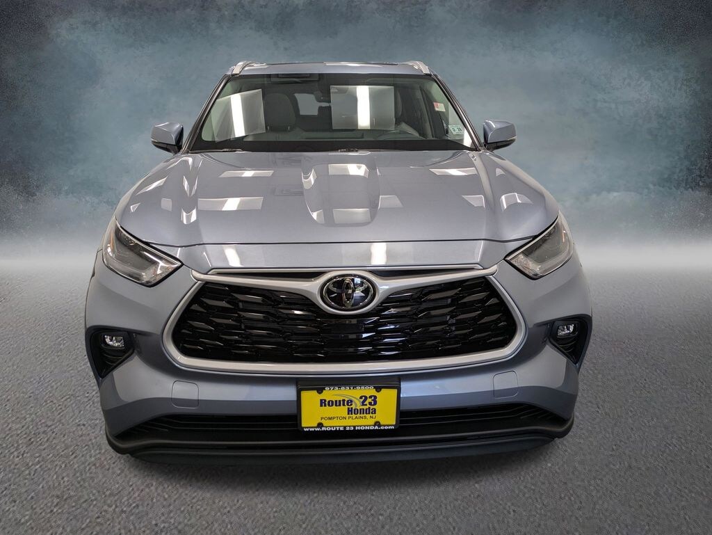 Used 2023 Toyota Highlander XLE SUV