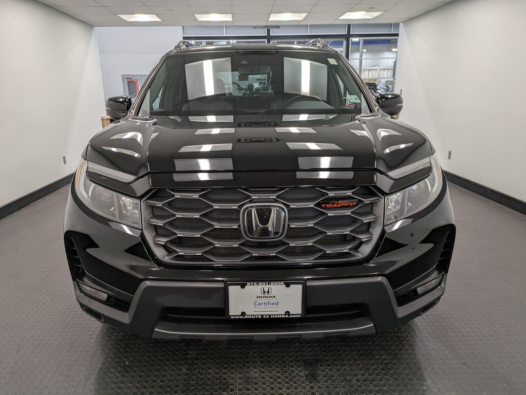 2024 Honda Passport TrailSport photo 2