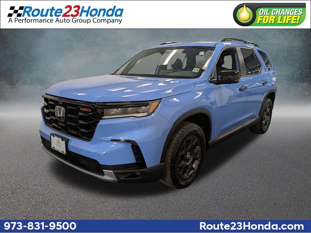 Used 2024 Honda Pilot TrailSport SUV