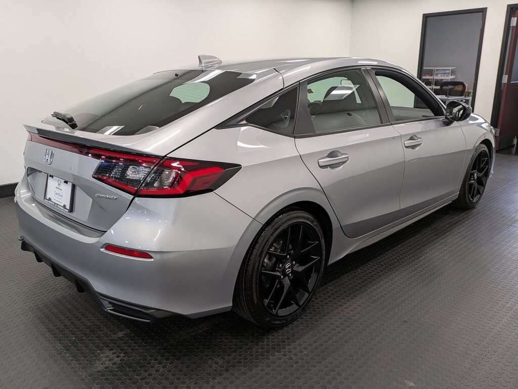 2023 Honda Civic Sport Hatchback photo 4