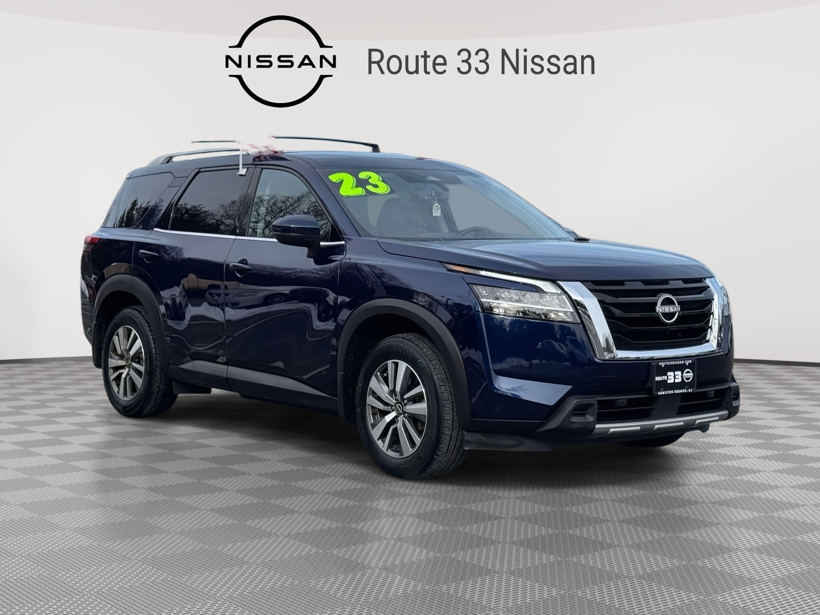 2023 Nissan Pathfinder SL
