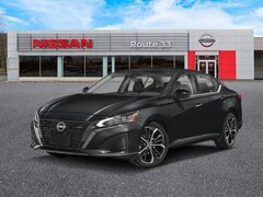 2025 Nissan Altima SR Car