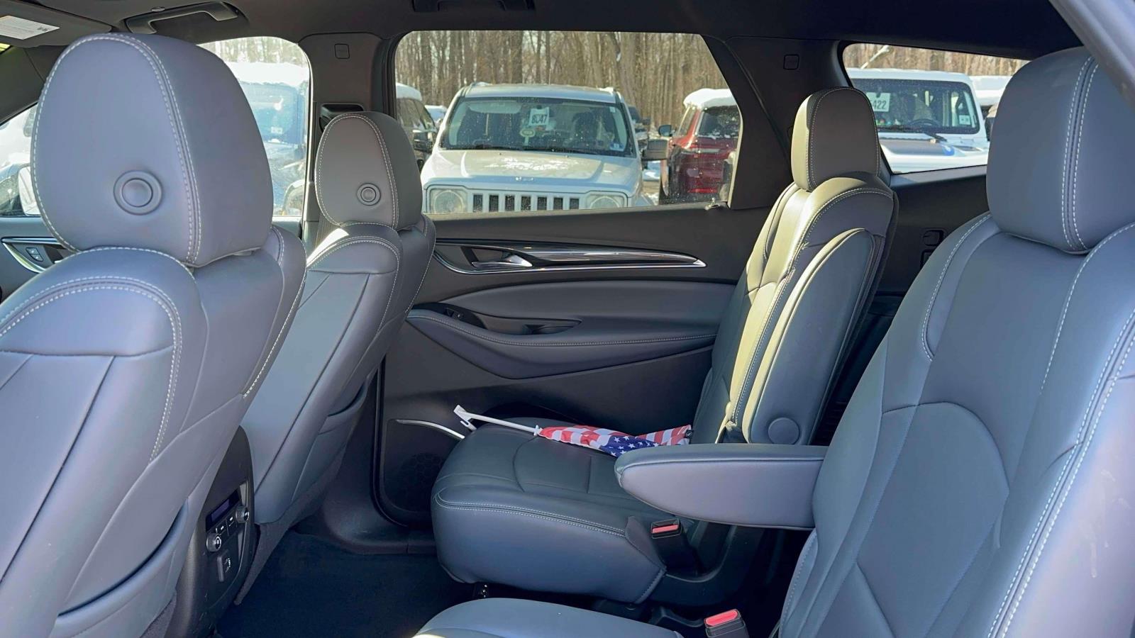 2024 Buick Enclave Essence - Photo 9