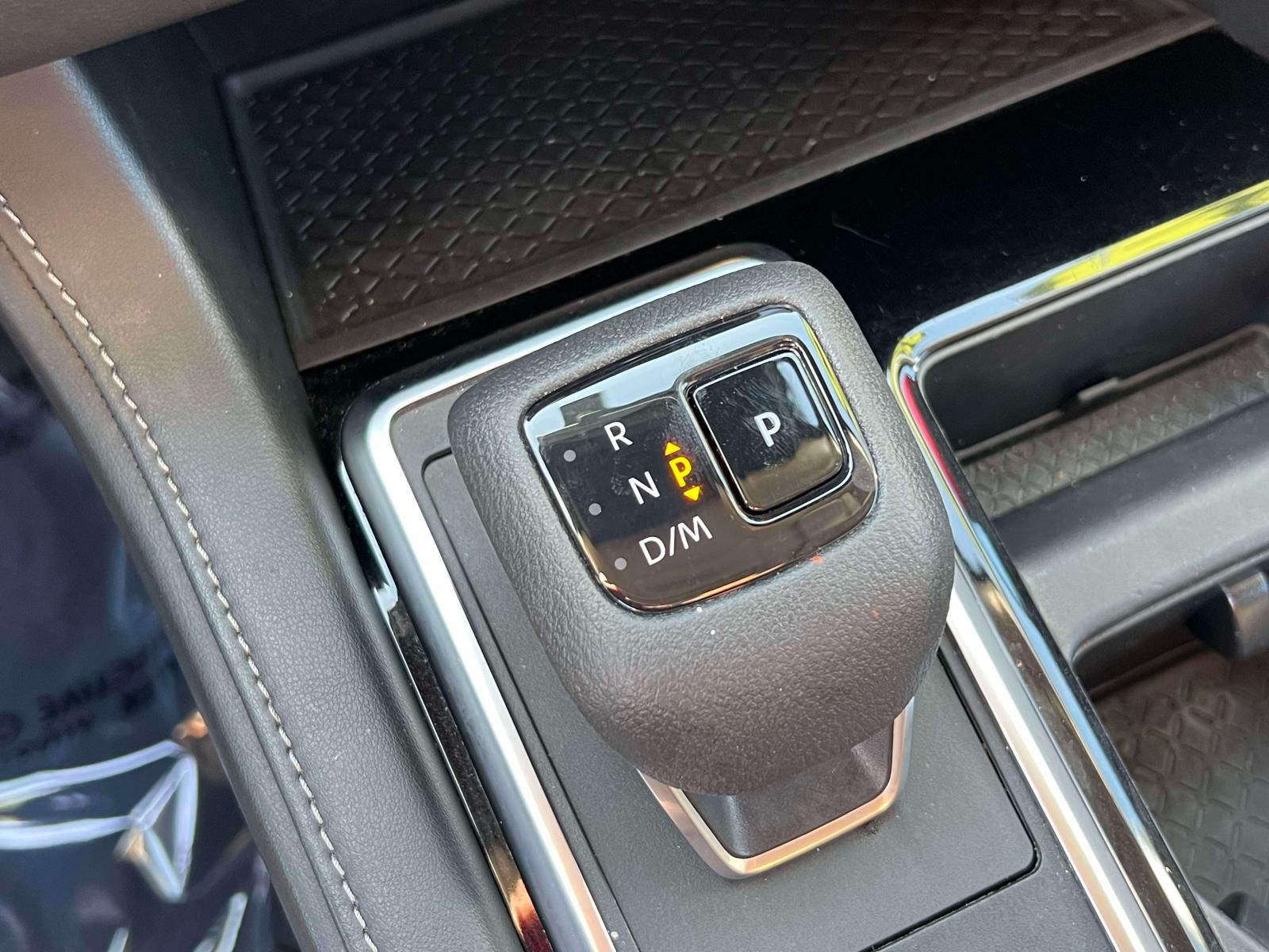 2023 Nissan Pathfinder SV - Photo 17
