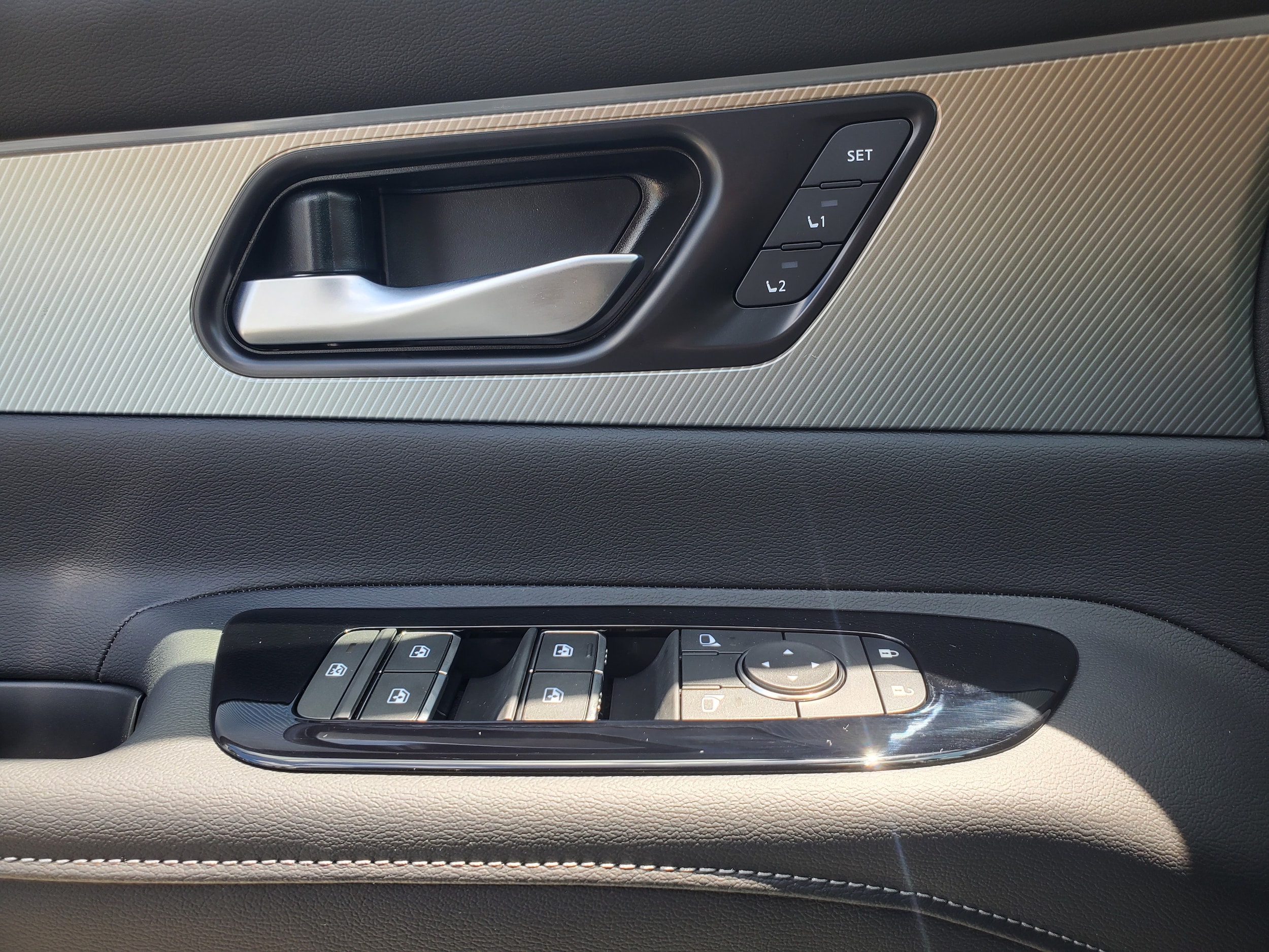 2025 Nissan Murano SL - Photo 24