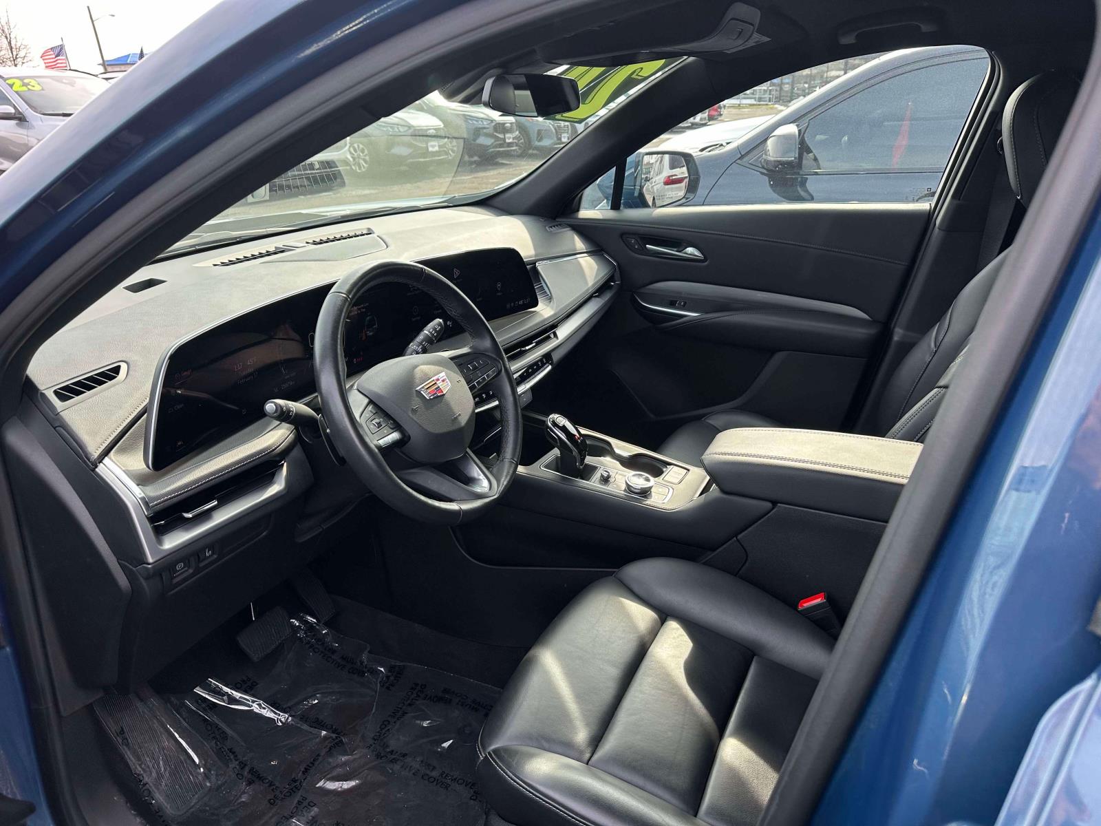 2024 Cadillac XT4 Premium Luxury - Photo 14
