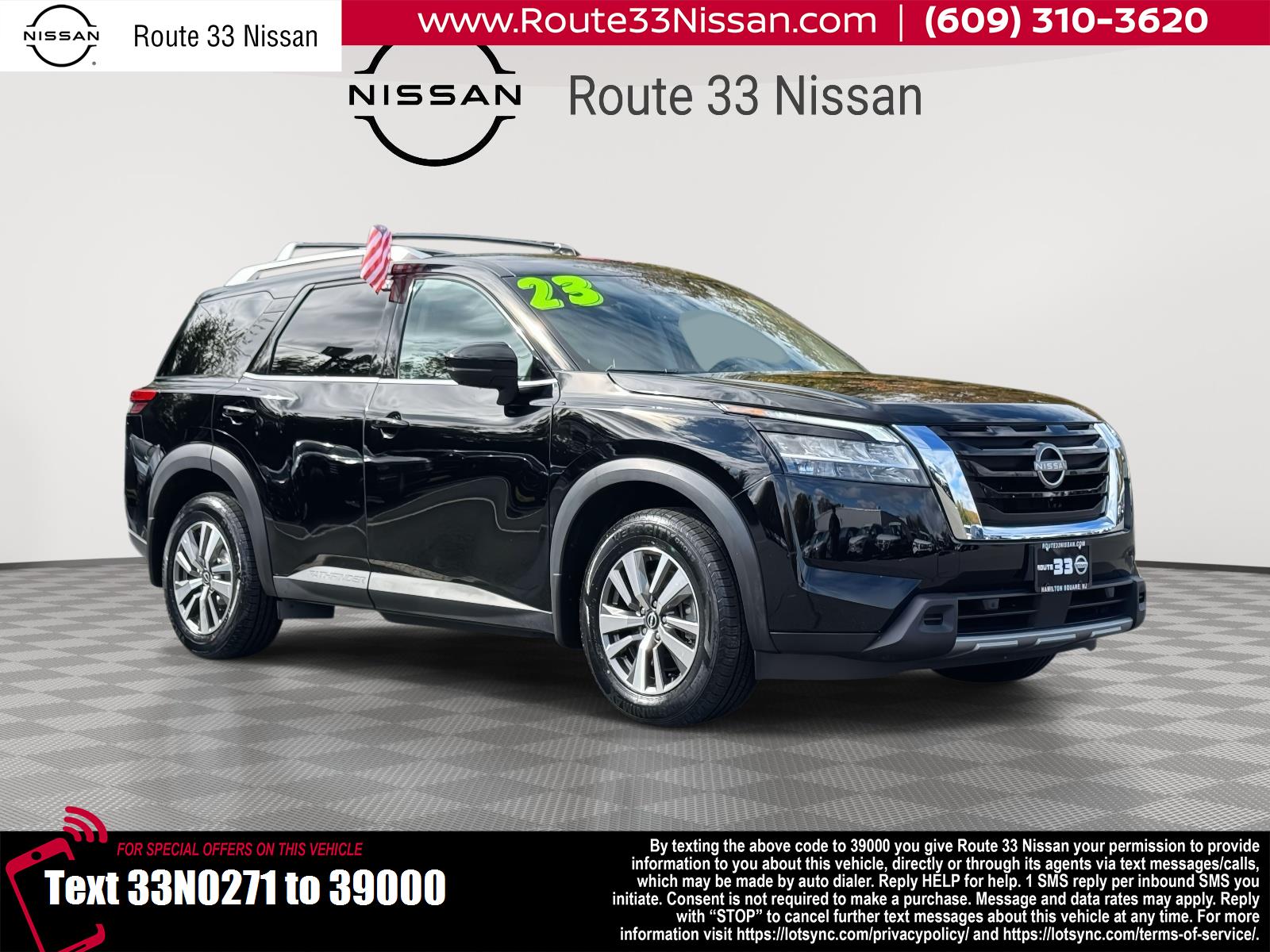 2023 Nissan Pathfinder SL's photo