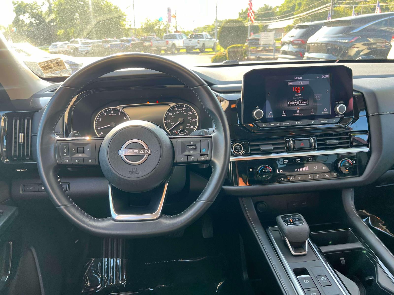 2023 Nissan Pathfinder SV - Photo 26
