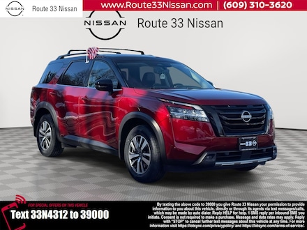 2023 Nissan Pathfinder SL 4WD Sport Utility