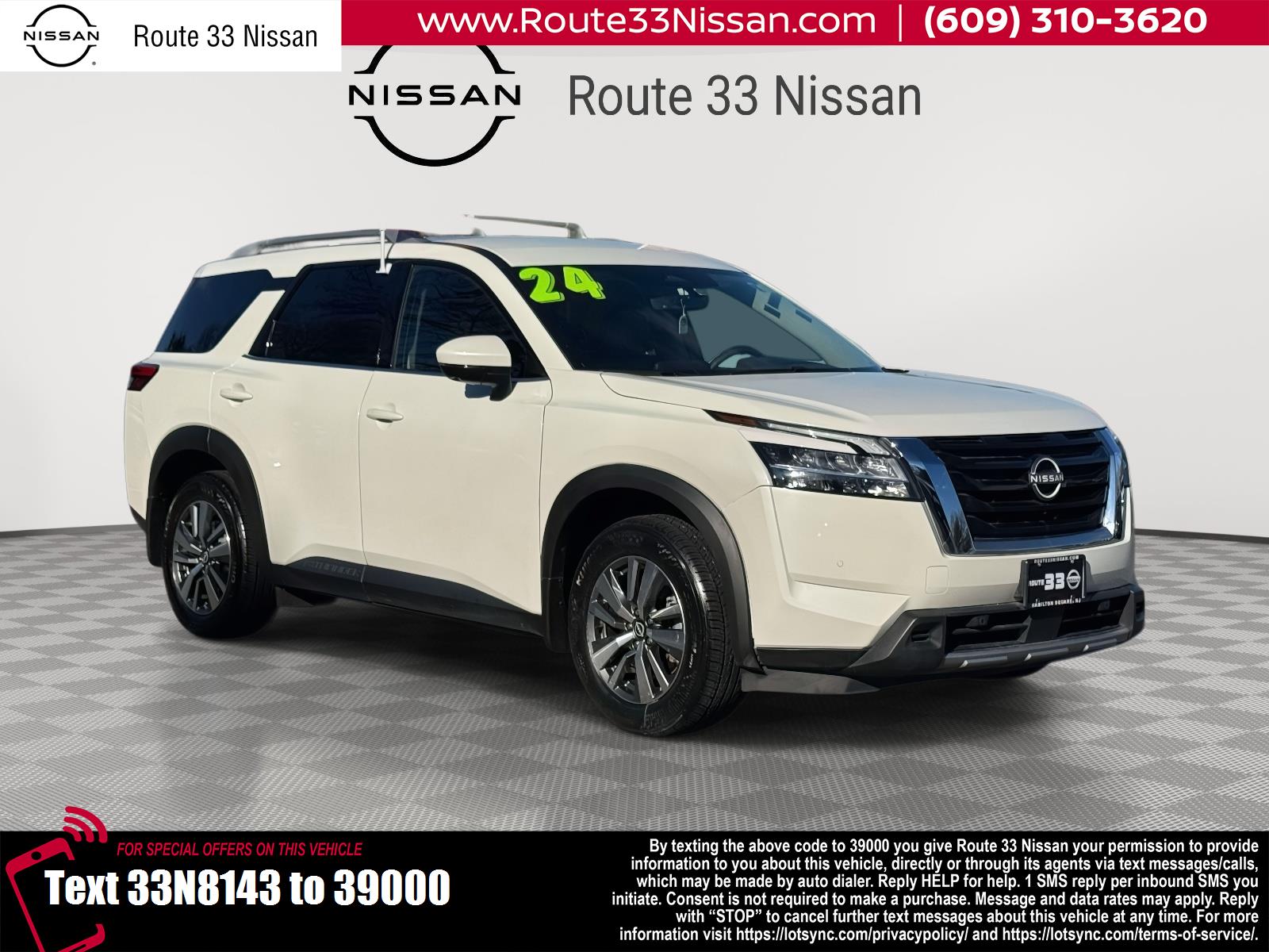 2024 Nissan Pathfinder SL's photo