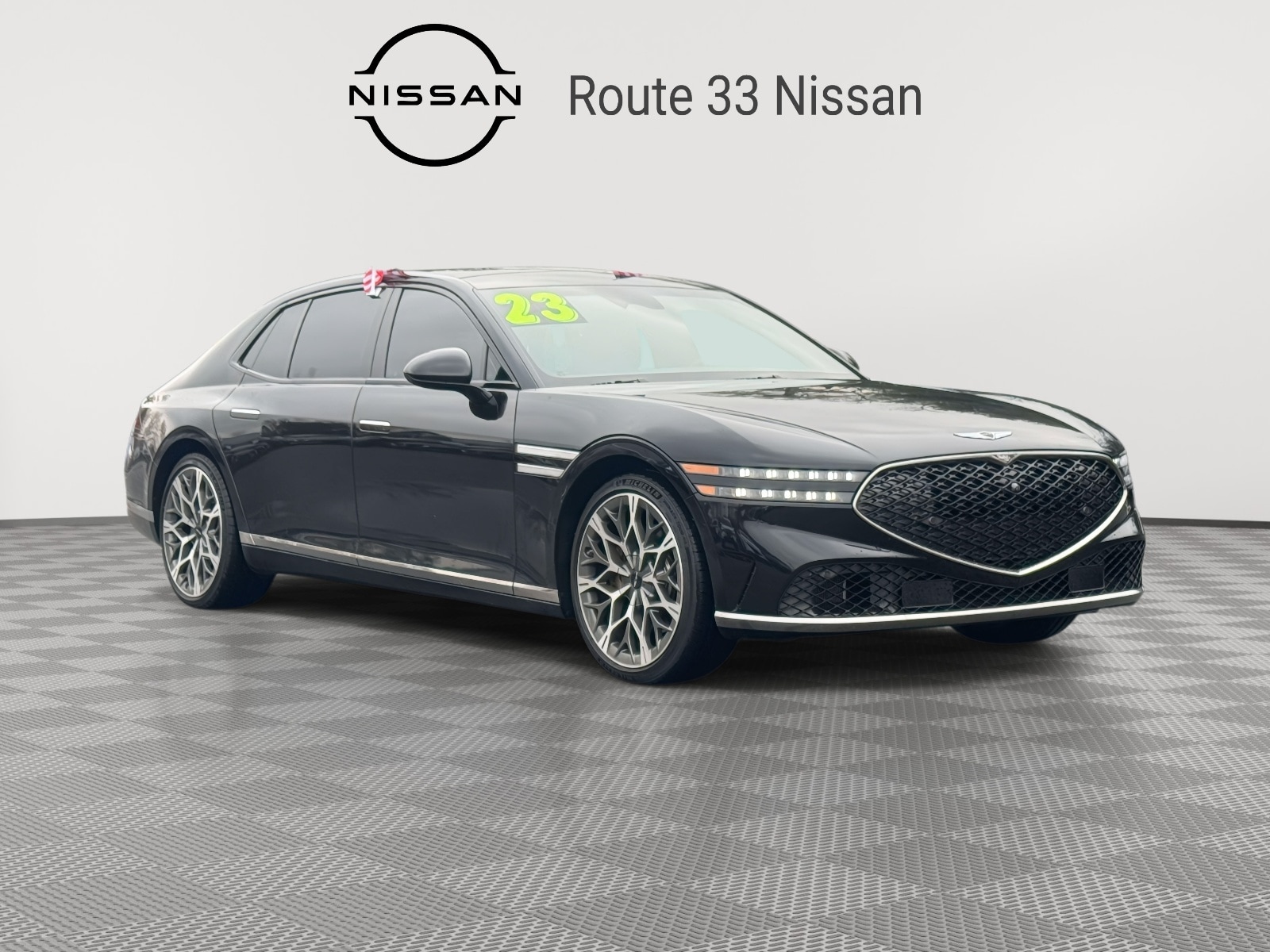 2023 GENESIS G90 Base's photo