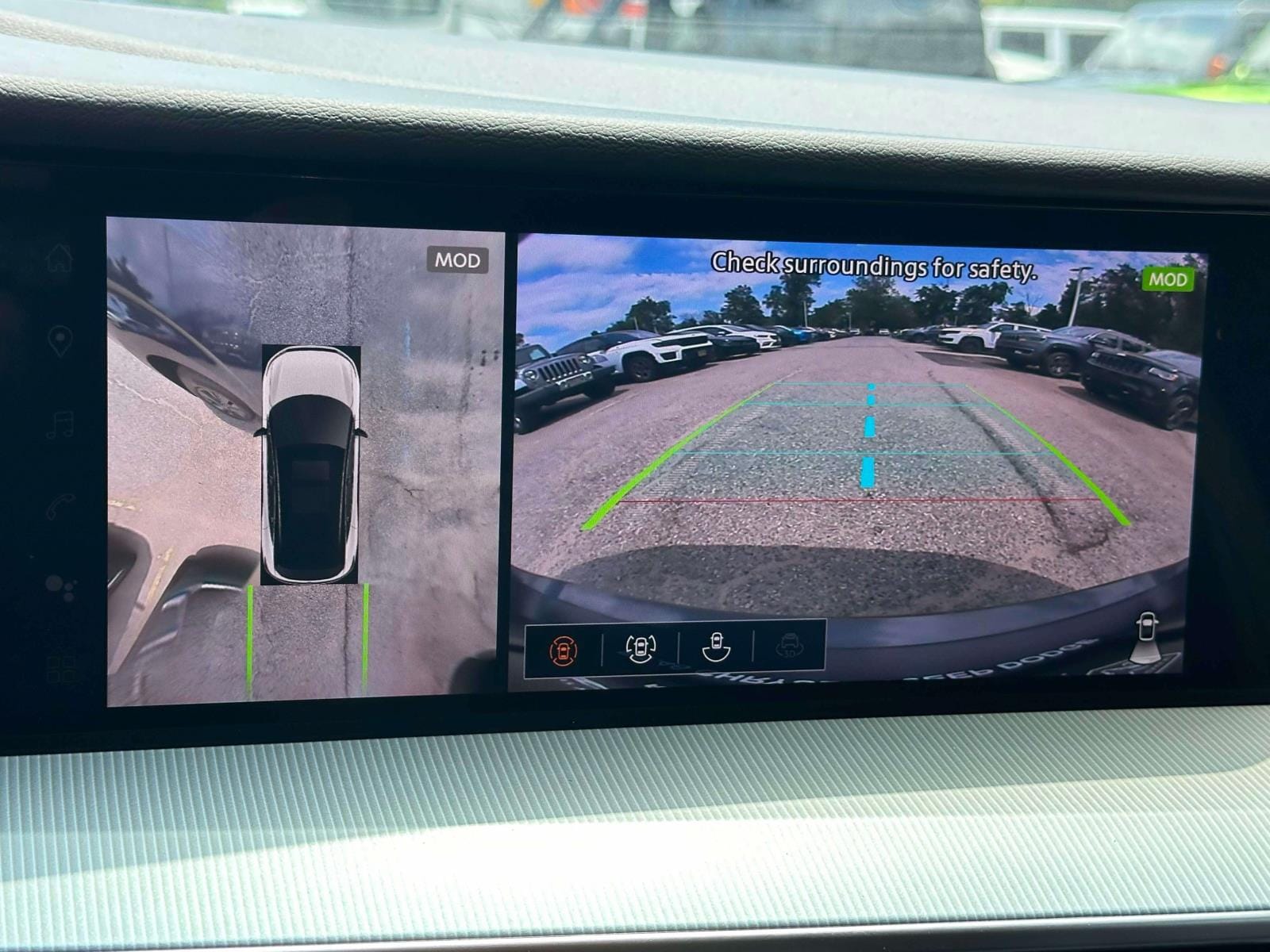 2025 Nissan Murano SL - Photo 28