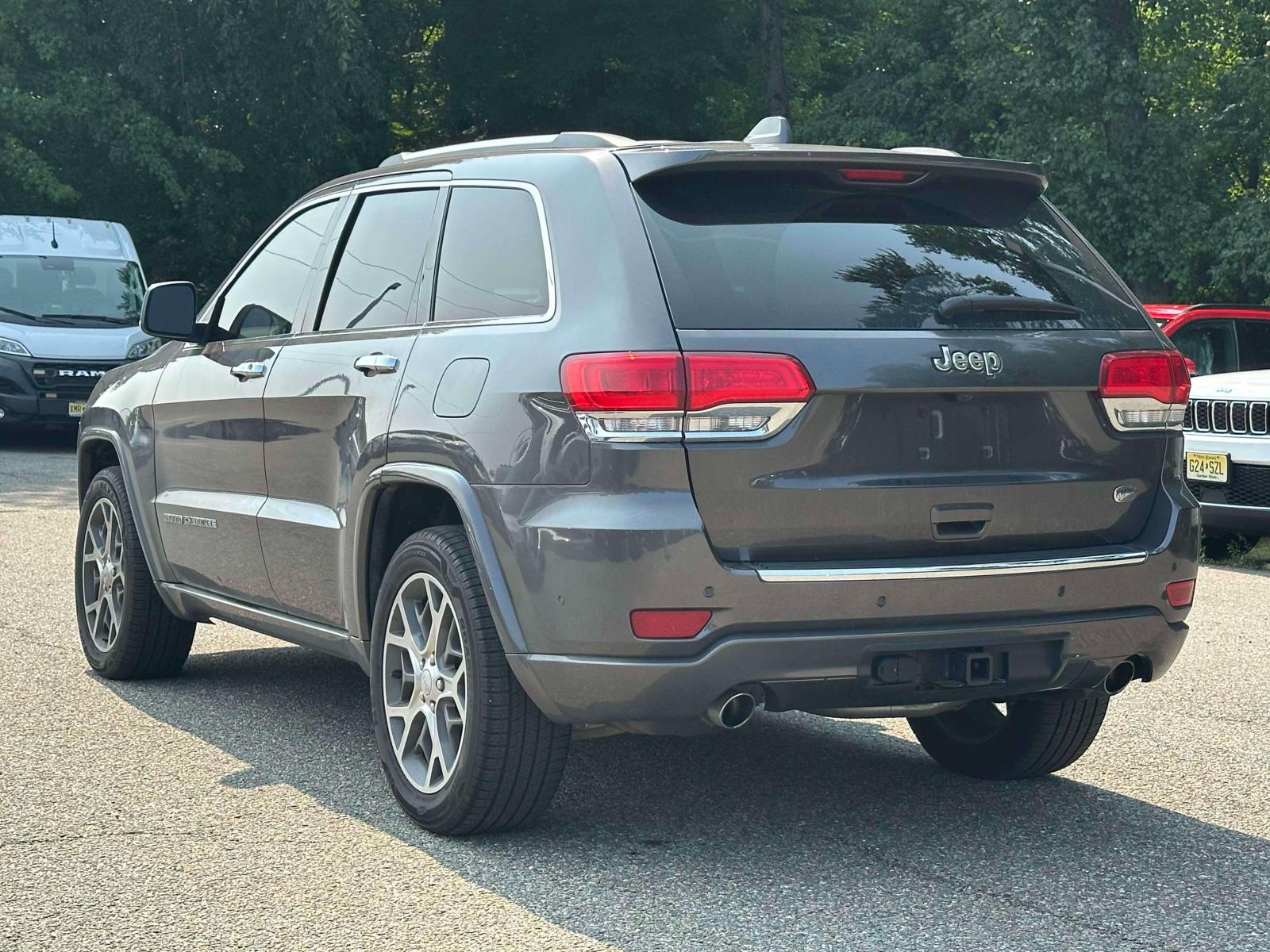 Used 2019 Jeep Grand Cherokee Overland 4x4 Sport Utility