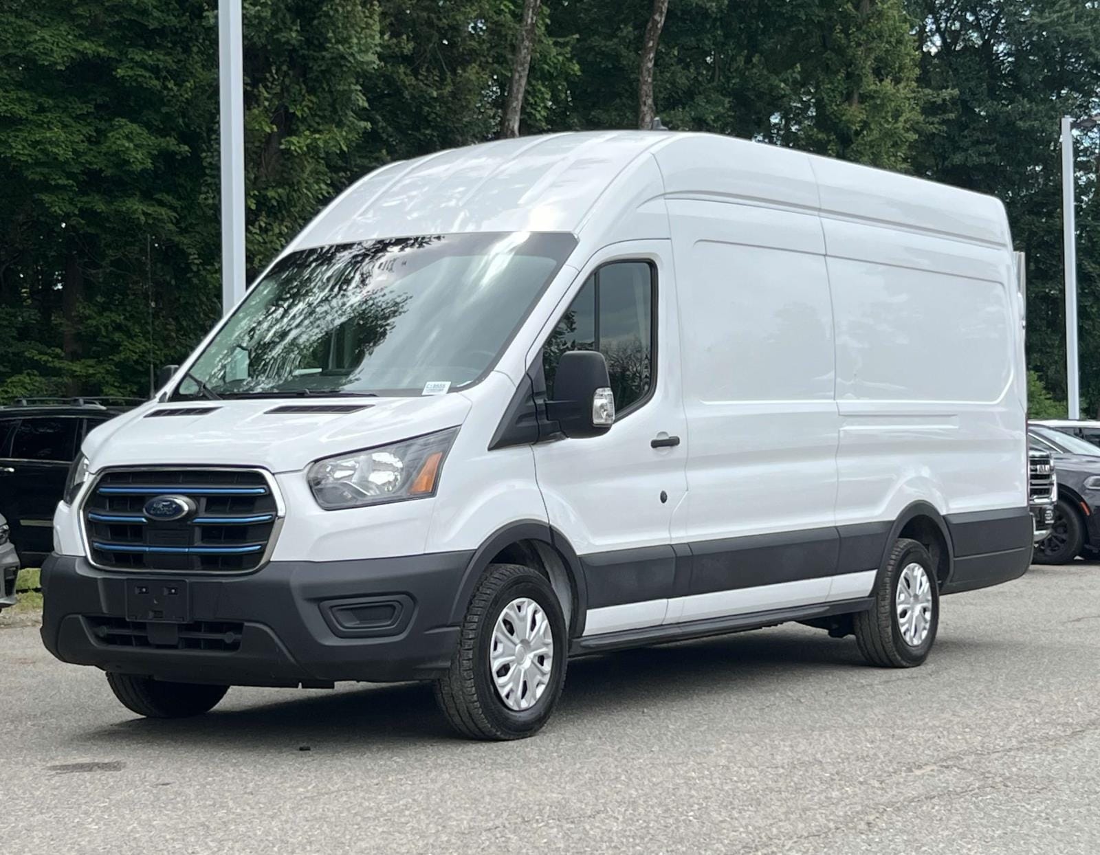 Used 2022 Ford E-Transit Cargo Van Base with VIN 1FTBW3XK9NKA50245 for sale in Little Falls, NJ