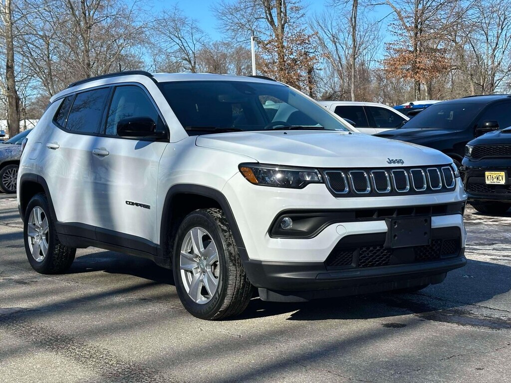 Used 2022 Jeep Compass Latitude 4x4 Sport Utility
