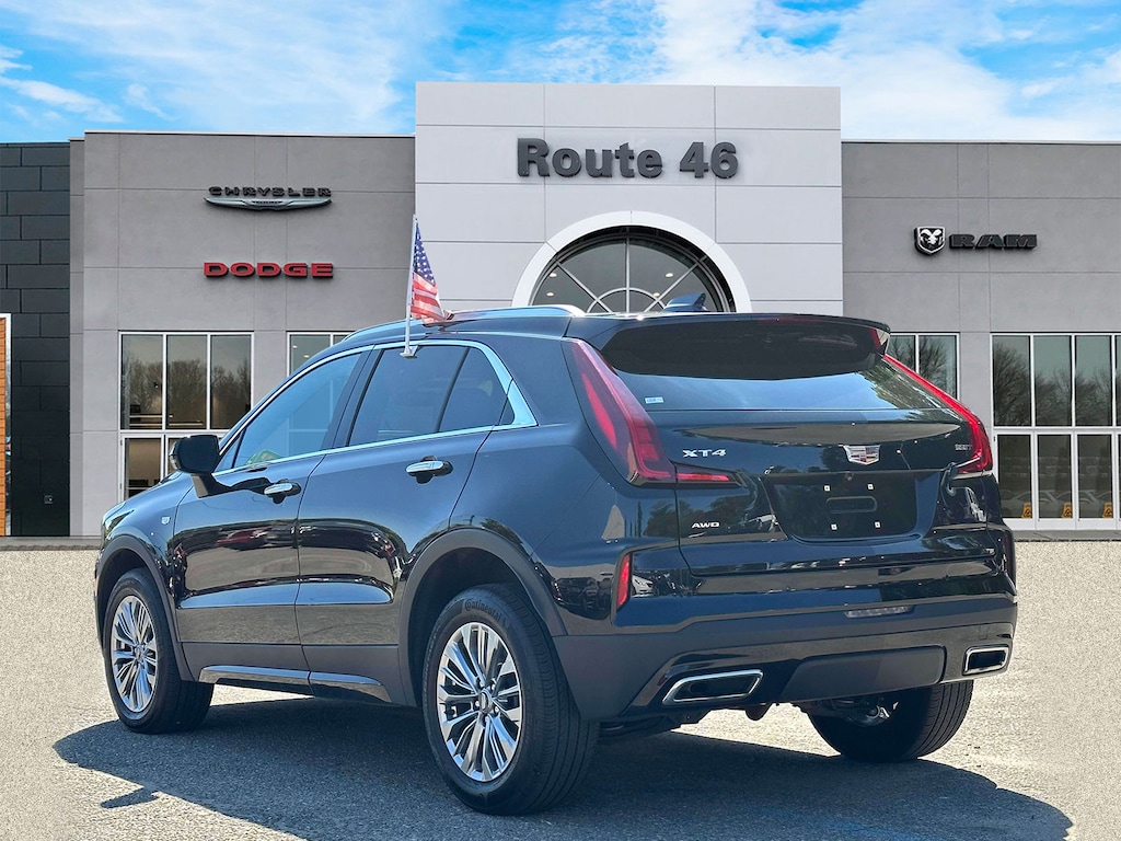 Used 2024 Cadillac XT4 AWD  Premium Luxury Sport Utility