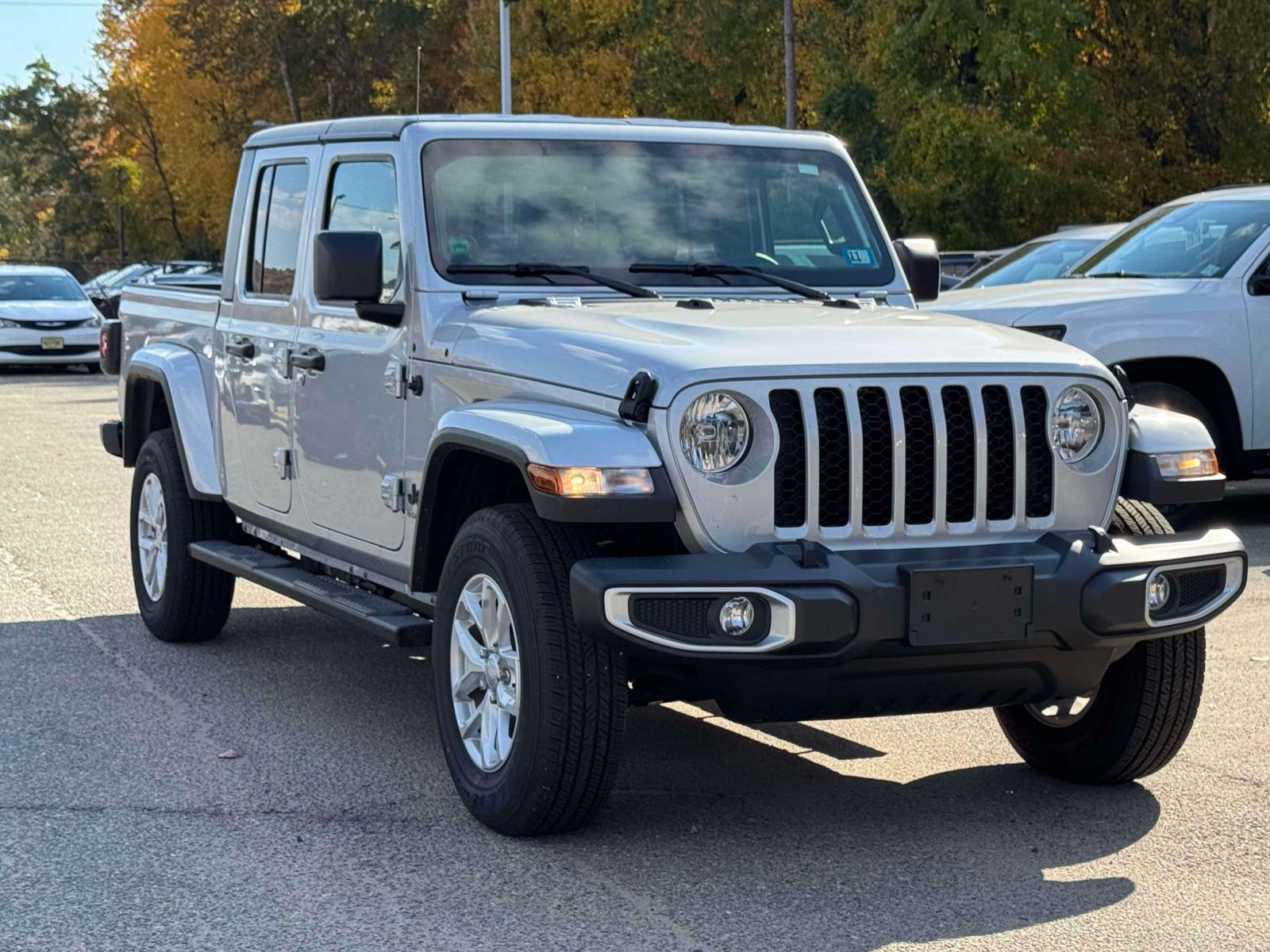 Used 2023 Jeep Gladiator Sport S 4x4 Crew Cab Pickup