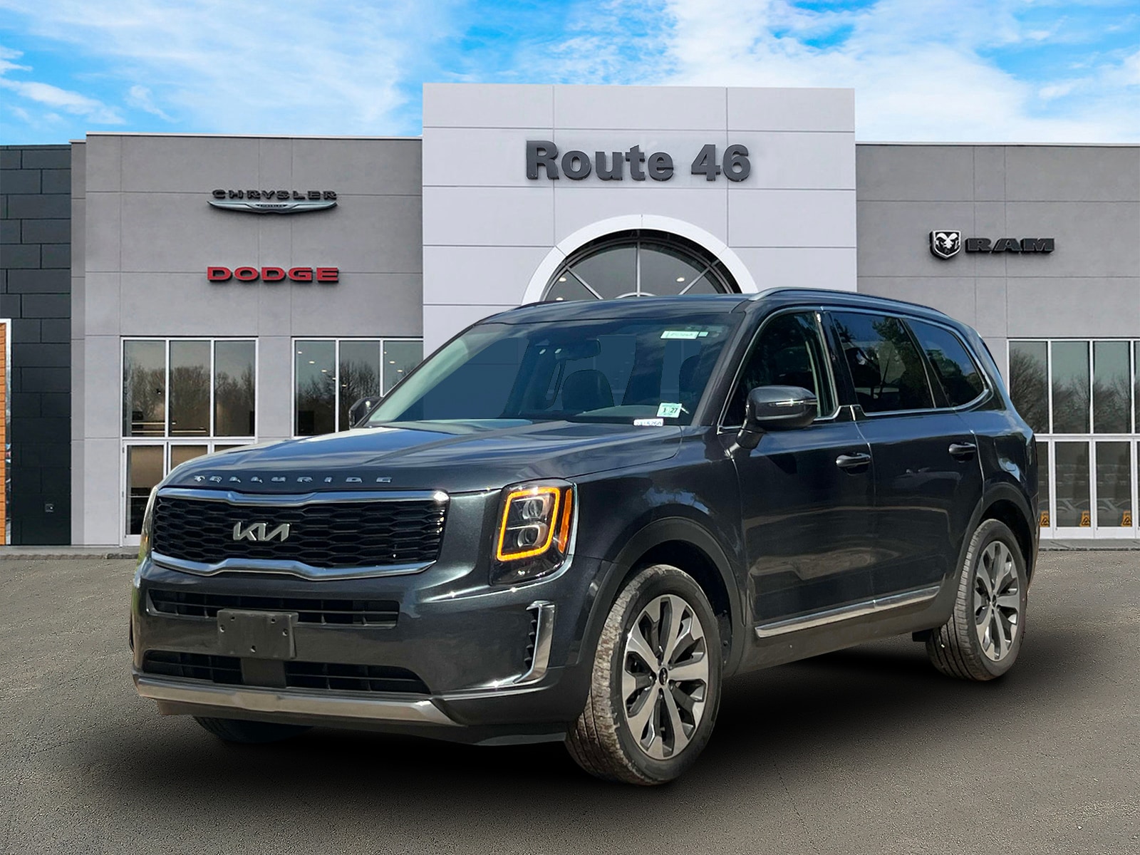 Used 2022 Kia Telluride EX with VIN 5XYP3DHC3NG243802 for sale in Little Falls, NJ