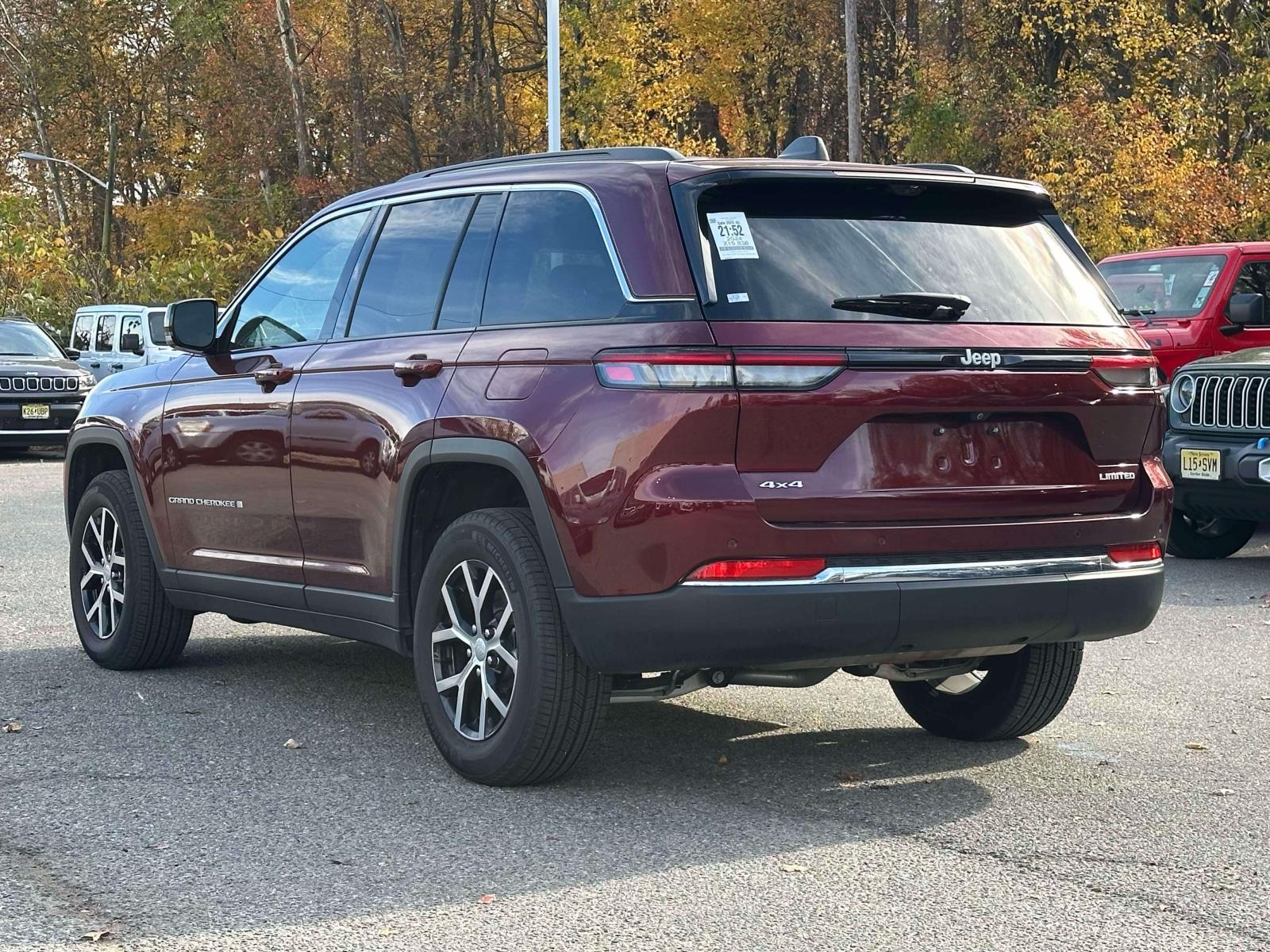 2024 Jeep Grand Cherokee Limited photo 2