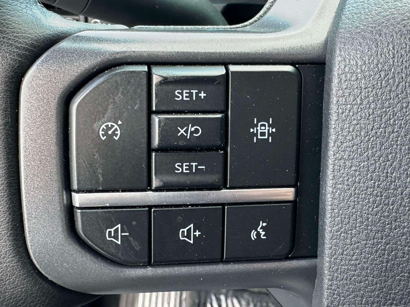 2025 Ford F-150 XLT - Photo 18
