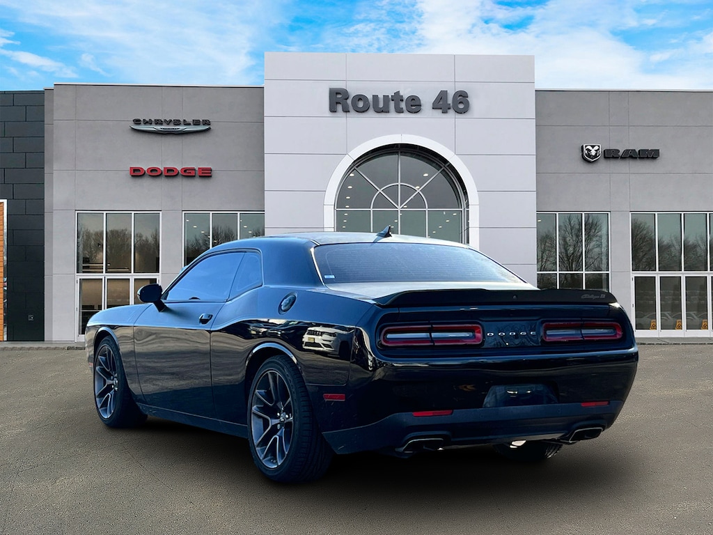 Used 2023 Dodge Challenger R/T RWD Car