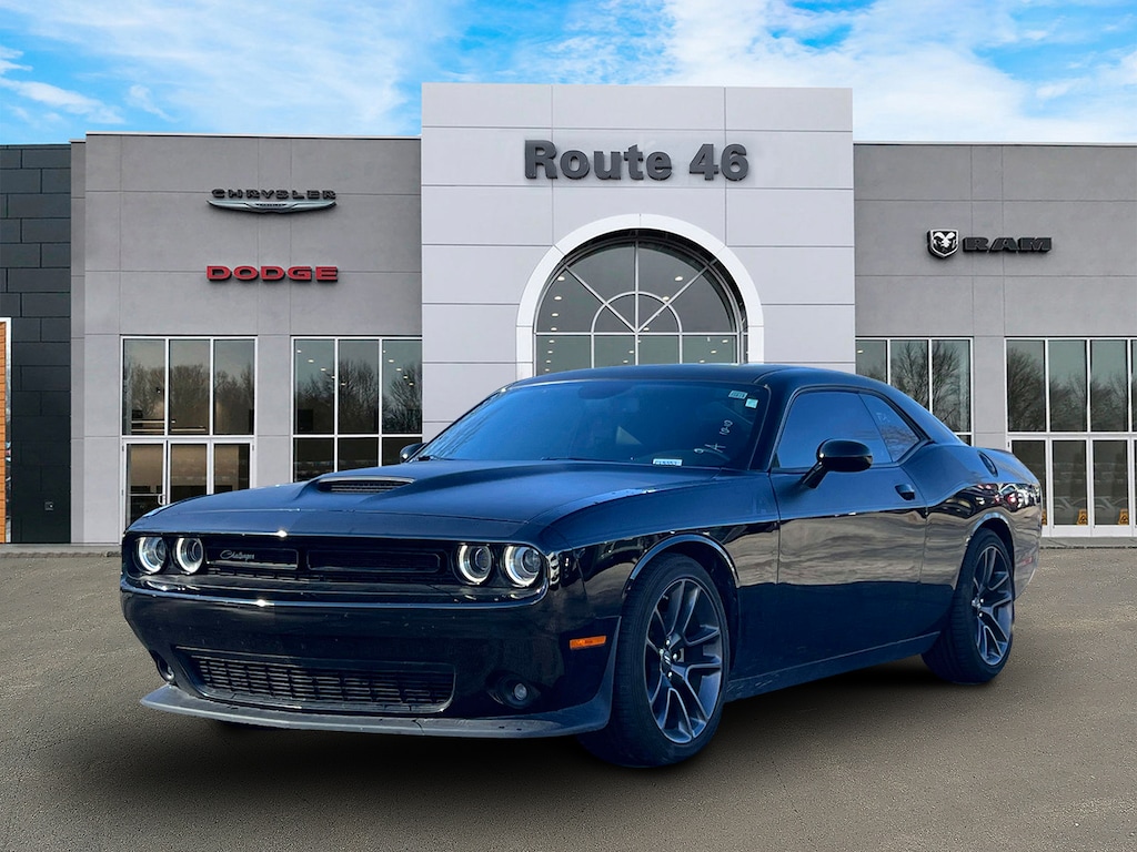 Used 2023 Dodge Challenger R/T RWD Car