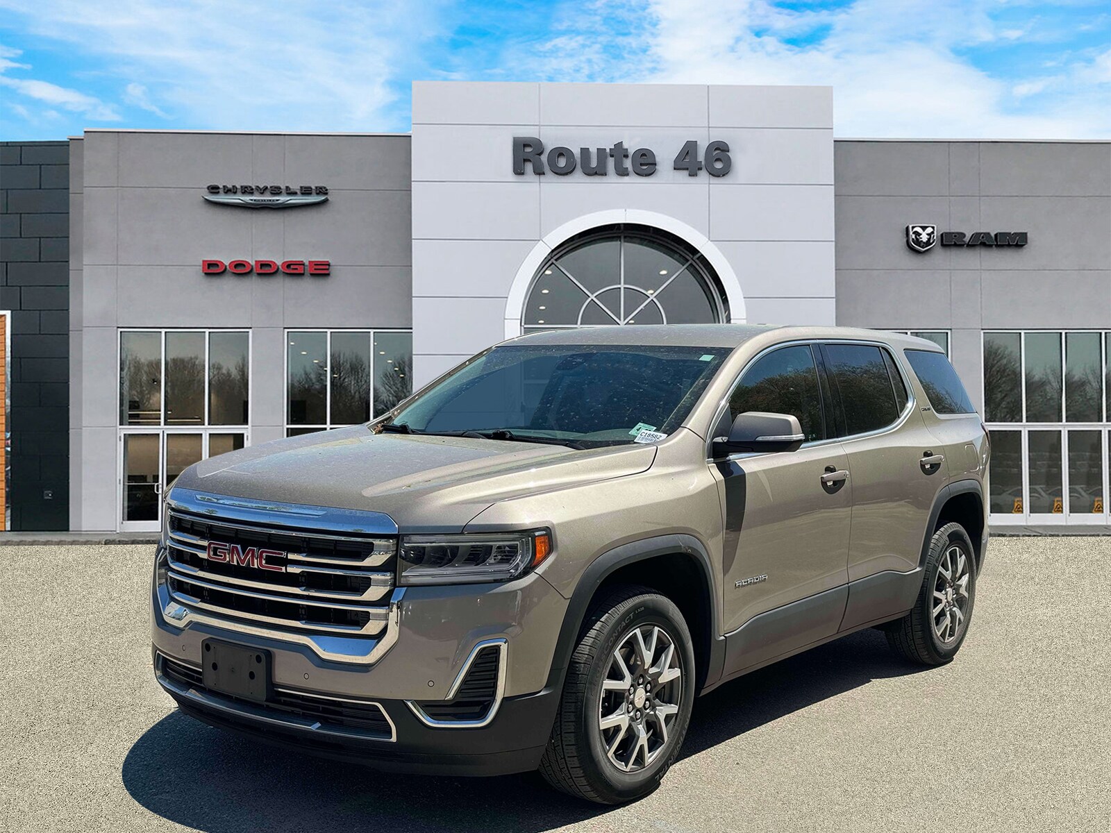 Used 2022 GMC Acadia SLE with VIN 1GKKNRL42NZ125814 for sale in Little Falls, NJ