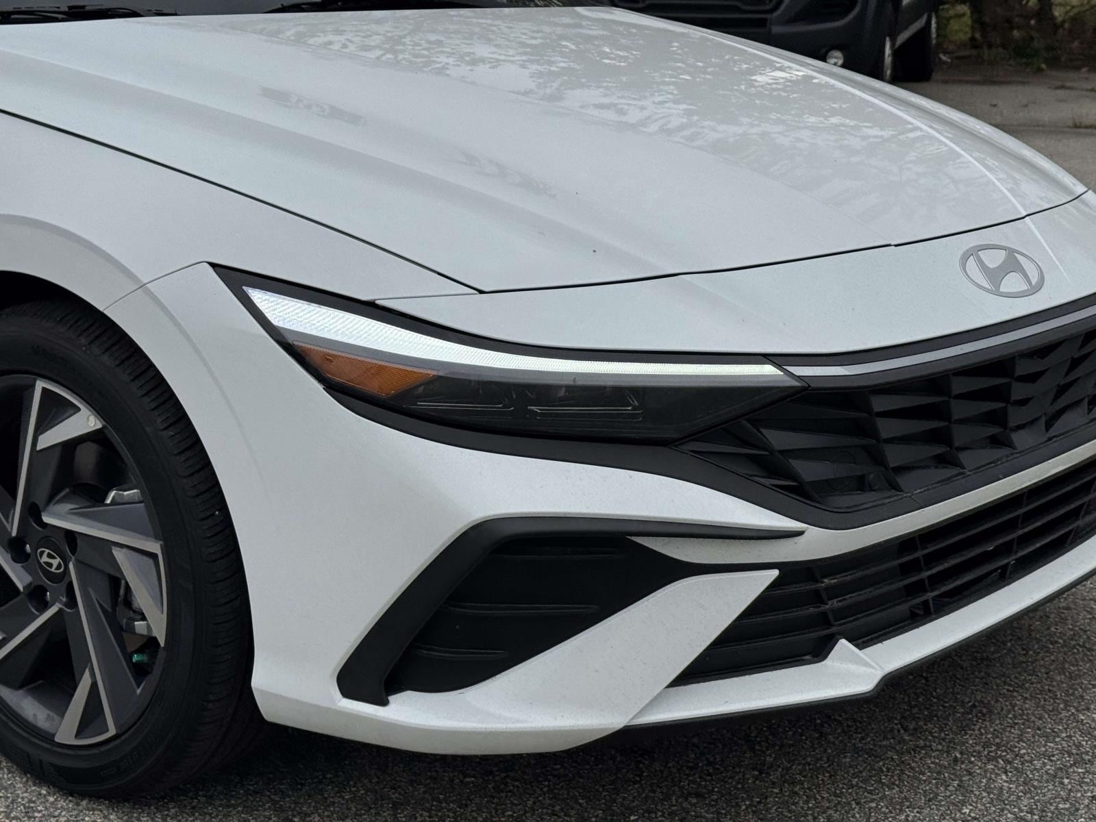 2025 Hyundai Elantra SEL - Photo 7