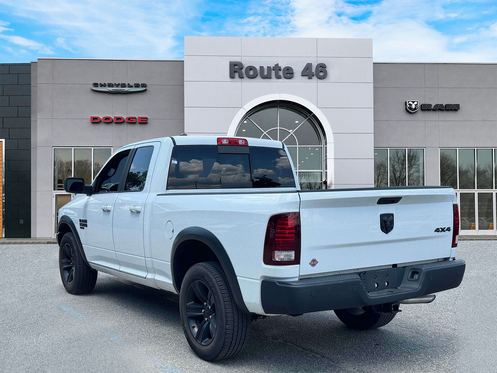 2022 Ram 1500 Classic Warlock photo 2