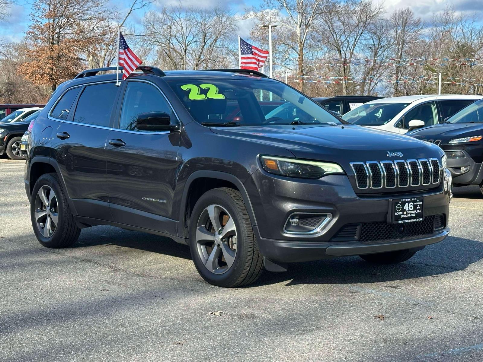 2022 Jeep Cherokee Limited's photo