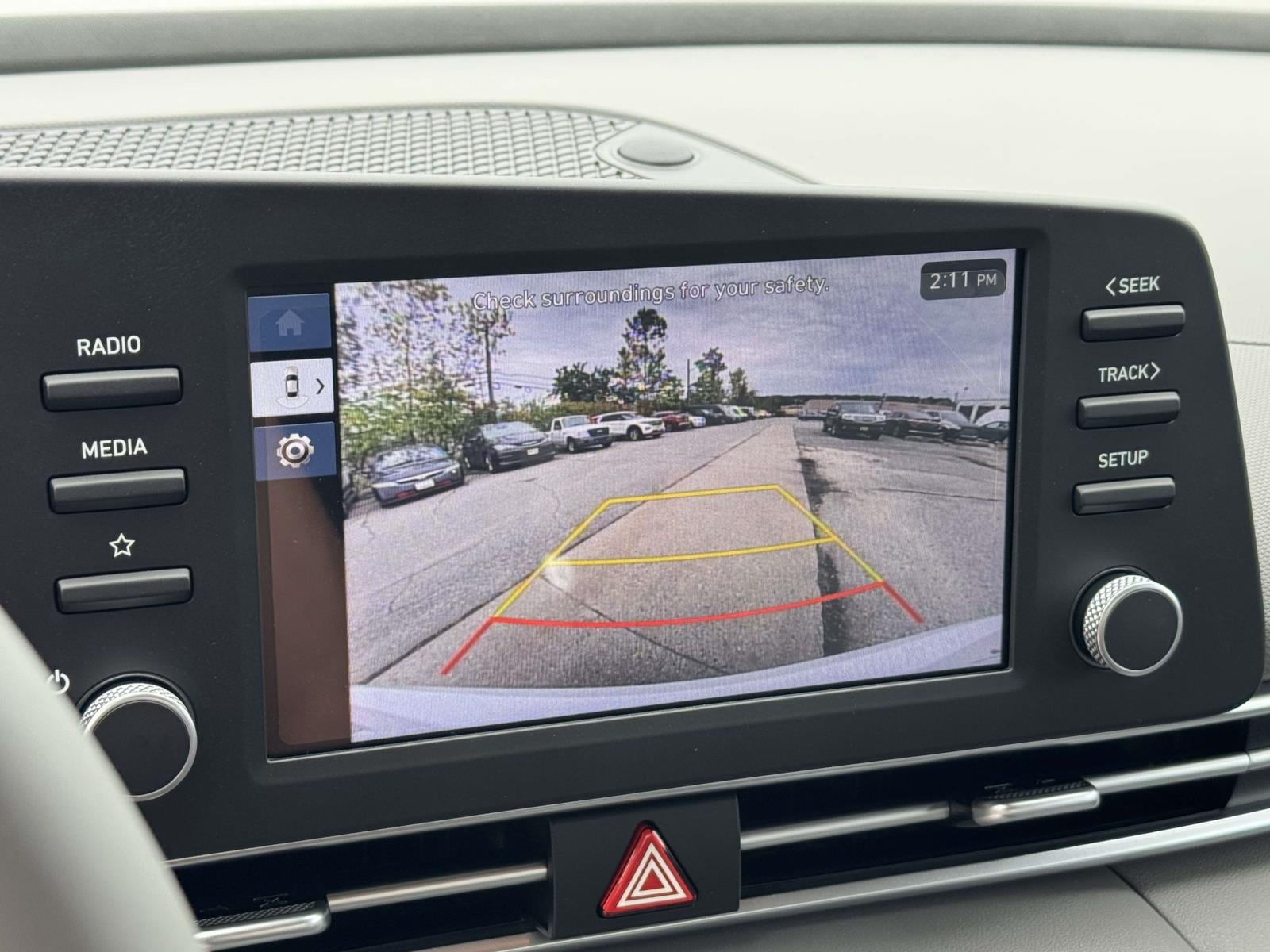 2025 Hyundai Elantra SEL - Photo 18