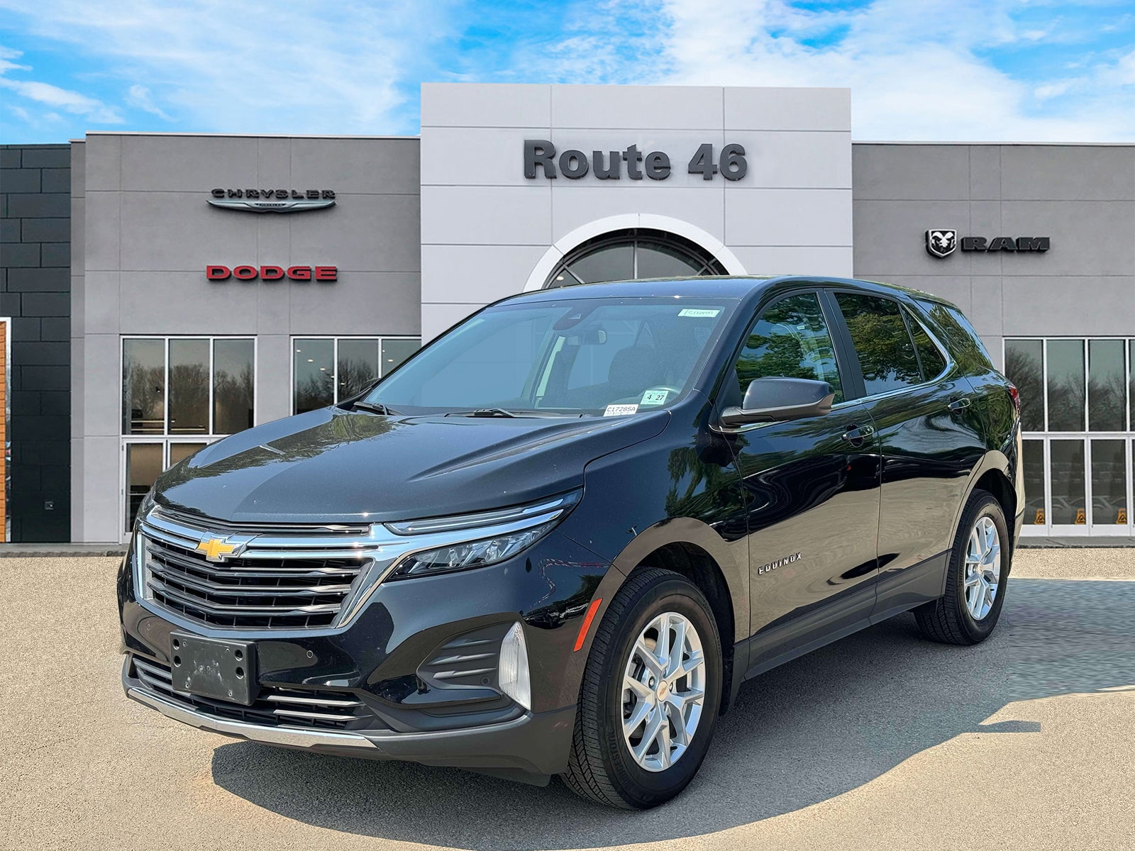 Used 2022 Chevrolet Equinox LT with VIN 3GNAXUEV9NL173867 for sale in Little Falls, NJ