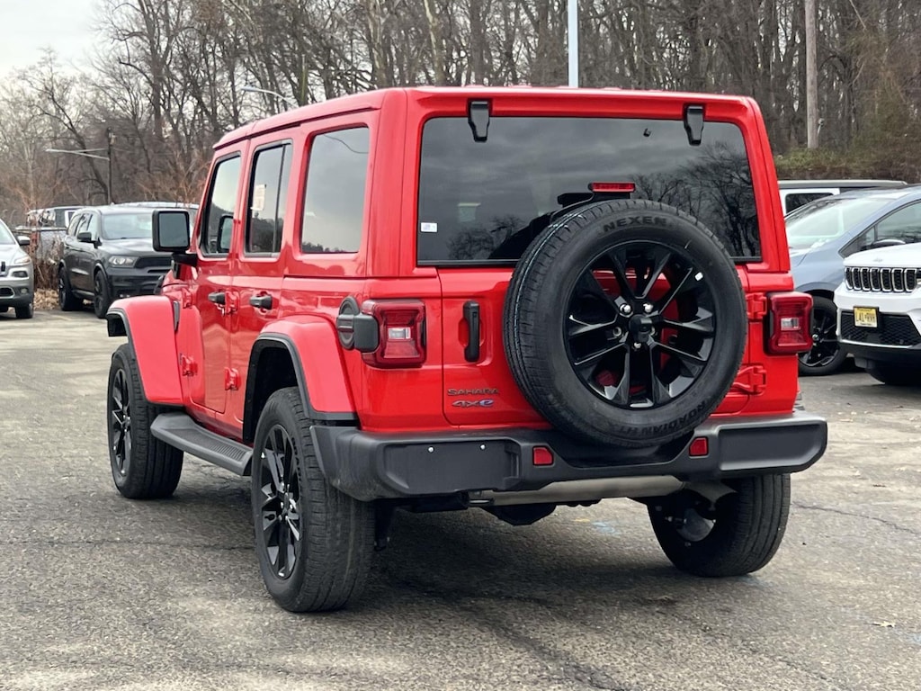 Used 2025 Jeep Wrangler 4xe Sahara 4x4 Sport Utility