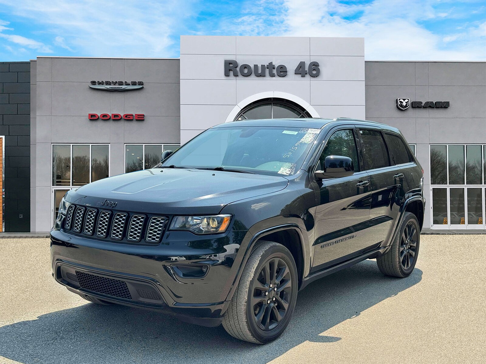 2022 Jeep Cherokee Laredo photo 2