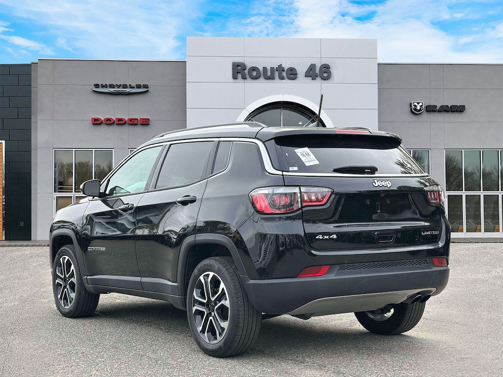 Used 2022 Jeep Compass Limited 4x4 Sport Utility