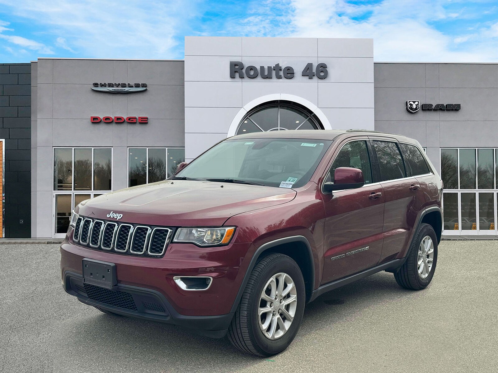Used 2022 Jeep Grand Cherokee WK Laredo E with VIN 1C4RJFAG2NC118611 for sale in Little Falls, NJ