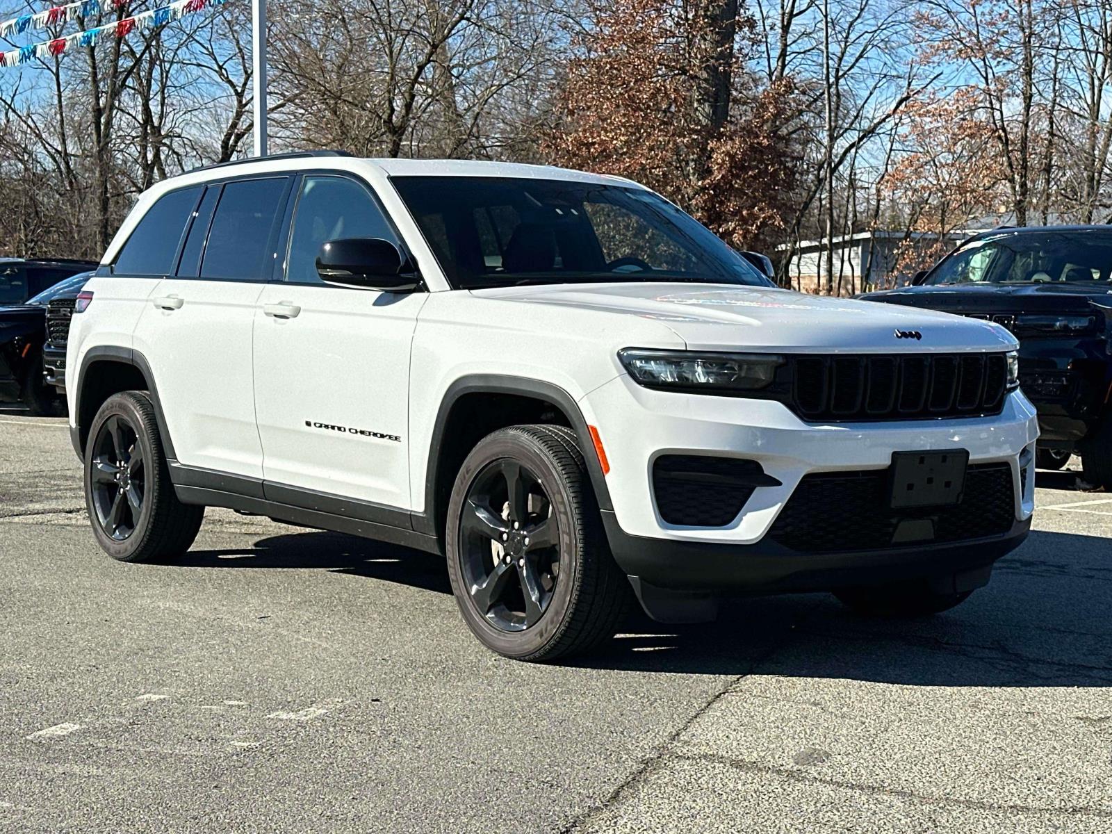 2024 Jeep Grand Cherokee Altitude's photo
