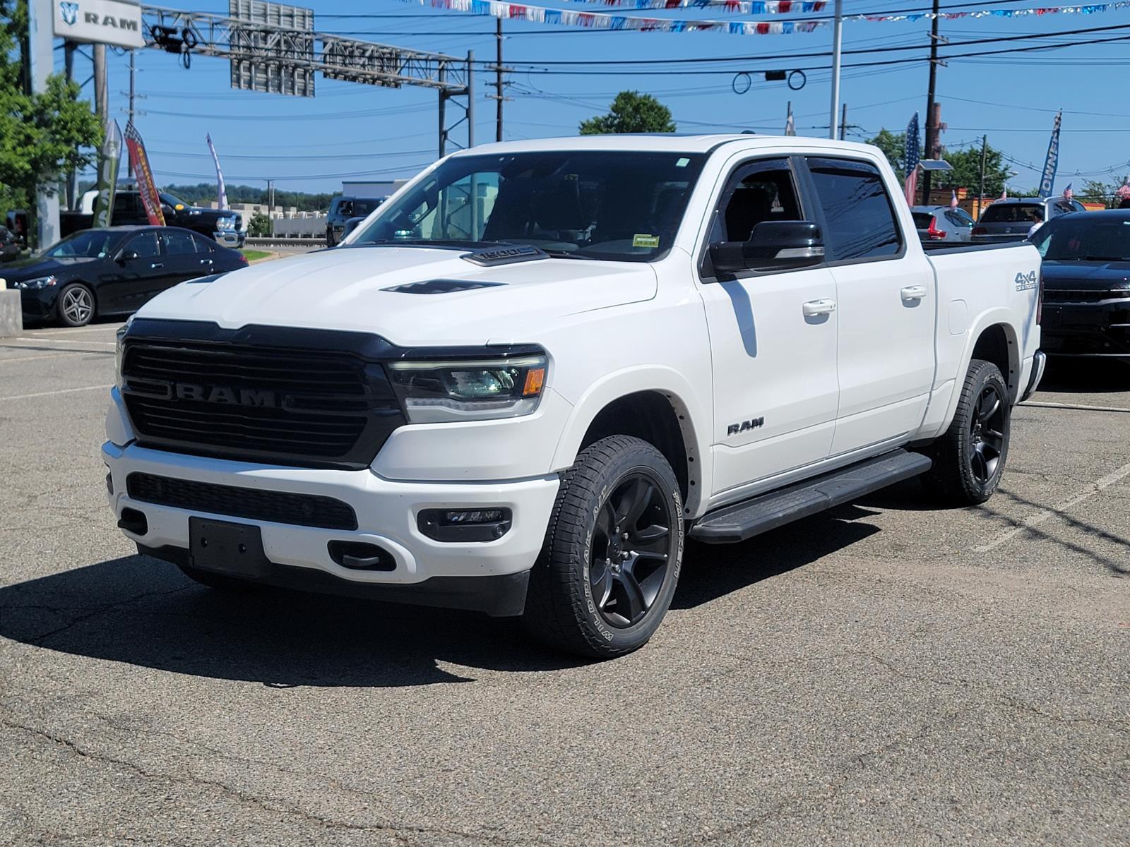 2022 Ram 1500 Laramie photo 2