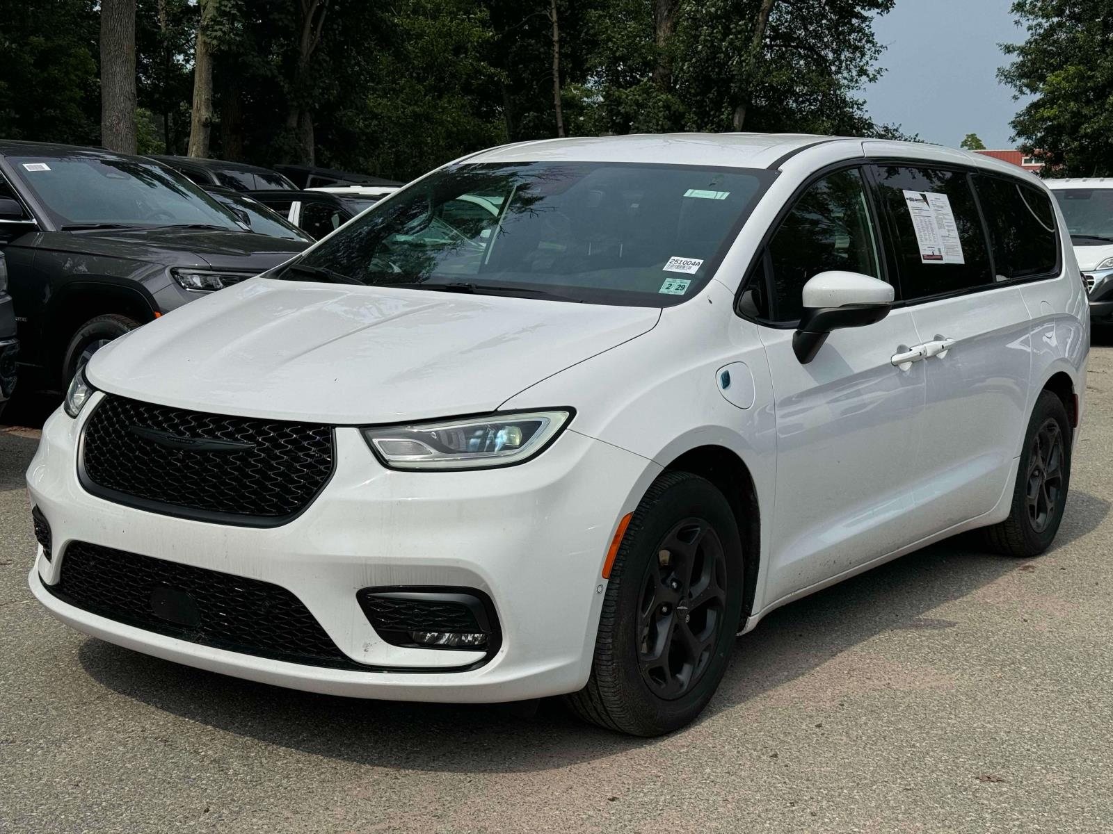 Used 2023 Chrysler Pacifica Hybrid Touring L with VIN 2C4RC1L70PR543376 for sale in Little Falls, NJ
