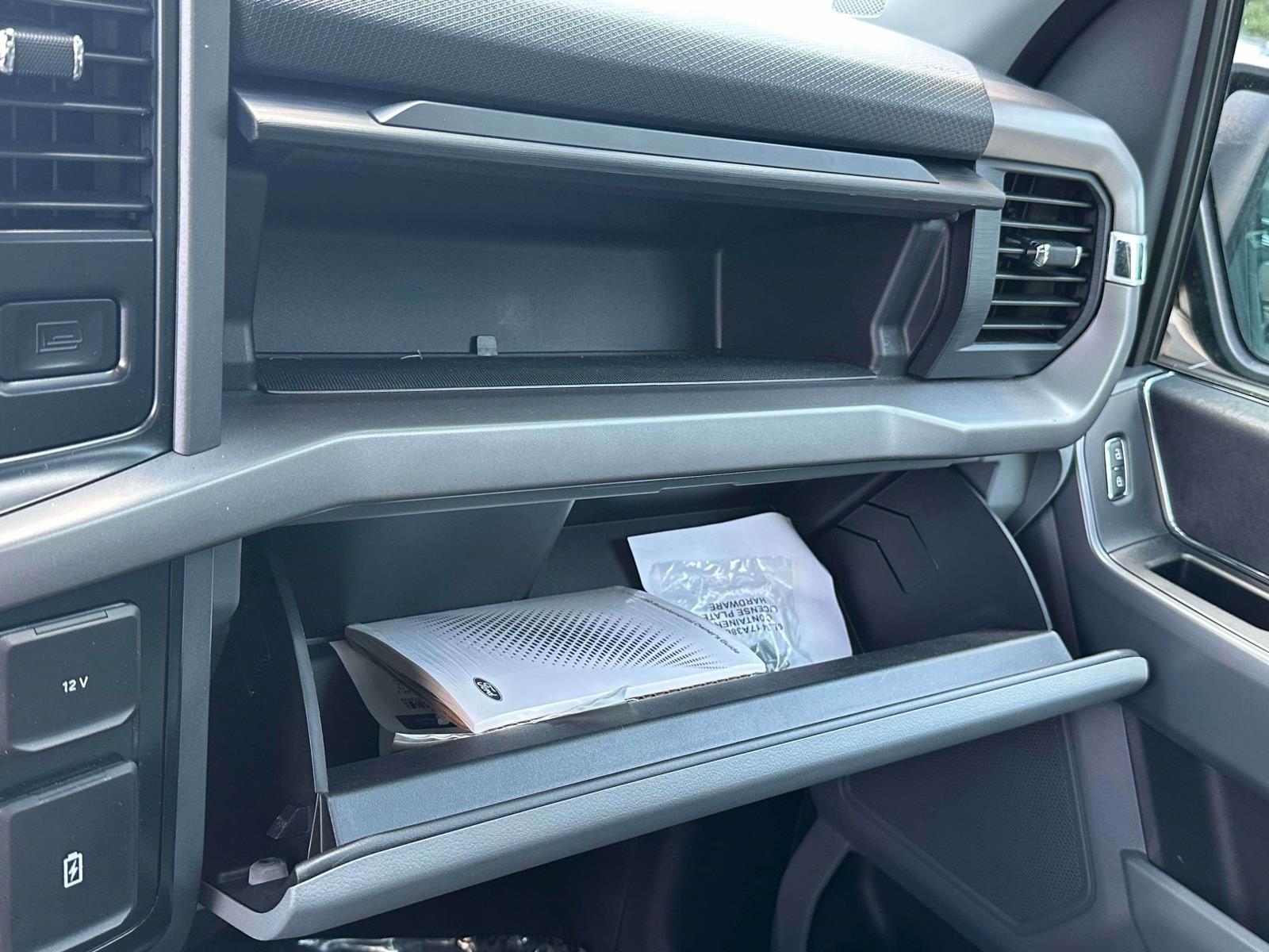 2025 Ford F-150 XLT - Photo 28
